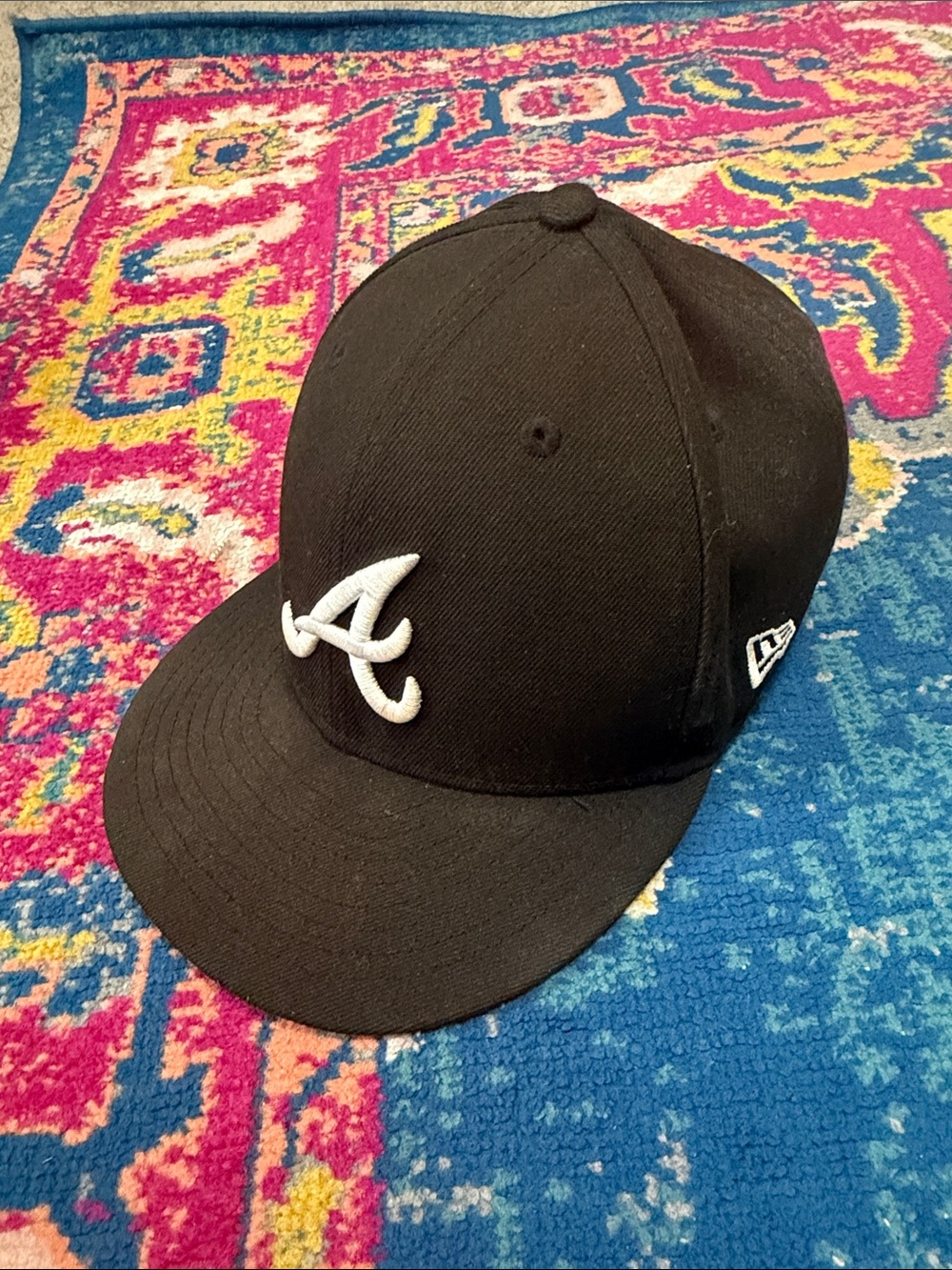 Polyester fitted baseball cap, New Era Atlanta Braves 59FIFTY 7 1/8 56.8cm
